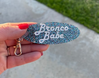 Bronco Babe Oval Glitter Keychain -  Clasp Bling Key Chain Accessories - Car Truck - Sport Accessory - Fob Cover Vintage Buck