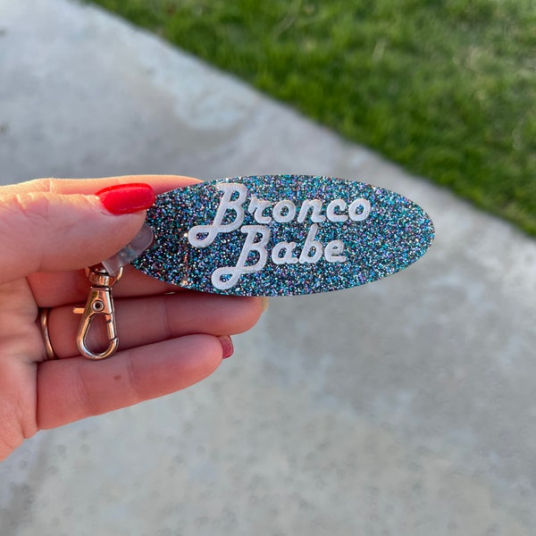 Bronco Babe Oval Glitter Keychain -  Clasp Bling Key Chain Accessories - Car Truck - Sport Accessory - Fob Cover Vintage Buck