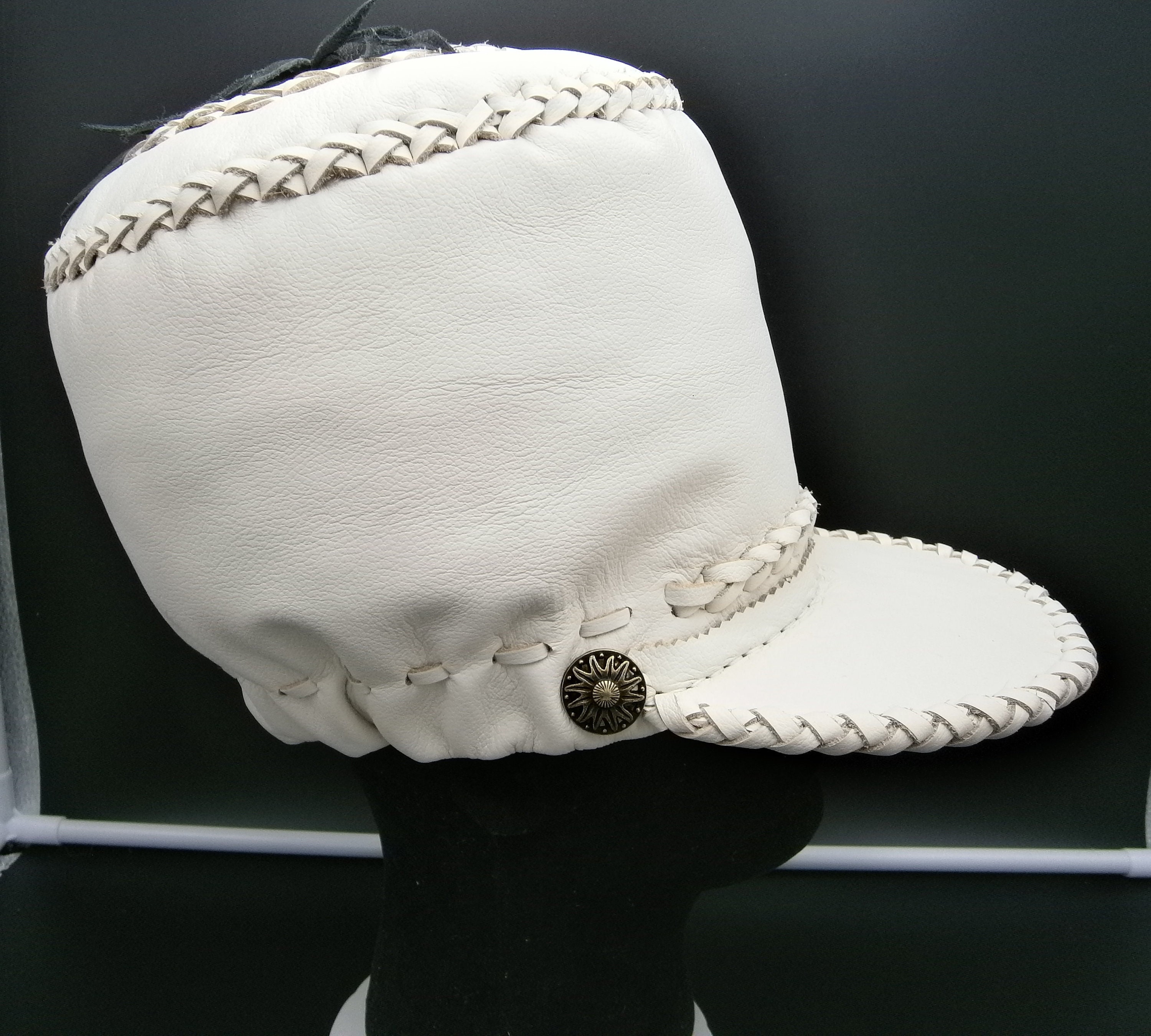 Large to XXXL Rasta Crown Hat in Ivory 