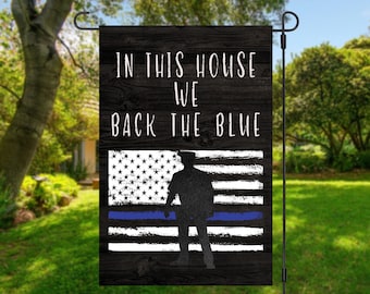 In dit huis steunen we het Blue Garden Flag Digital Sublimation Design ter ondersteuning van politieagenten