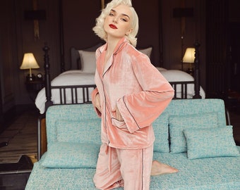 Pajamas Set Long Sleeve for Women - Winter Velvet Pajamas - Velvet Women PJs - Gift for Her