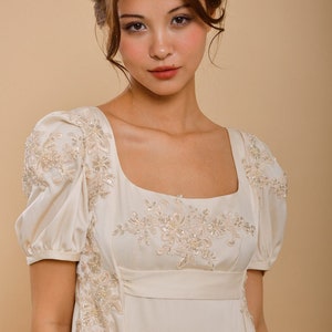 Vestido de novia estilo Regencia - Vestido de graduación - Vestido y capa de seda color champán - con adornos