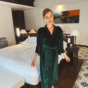 Robes Womens Velvet - Emerald Velvet Robe - Velvet Nightgown Robe - Silk Velvet - Gift for Her