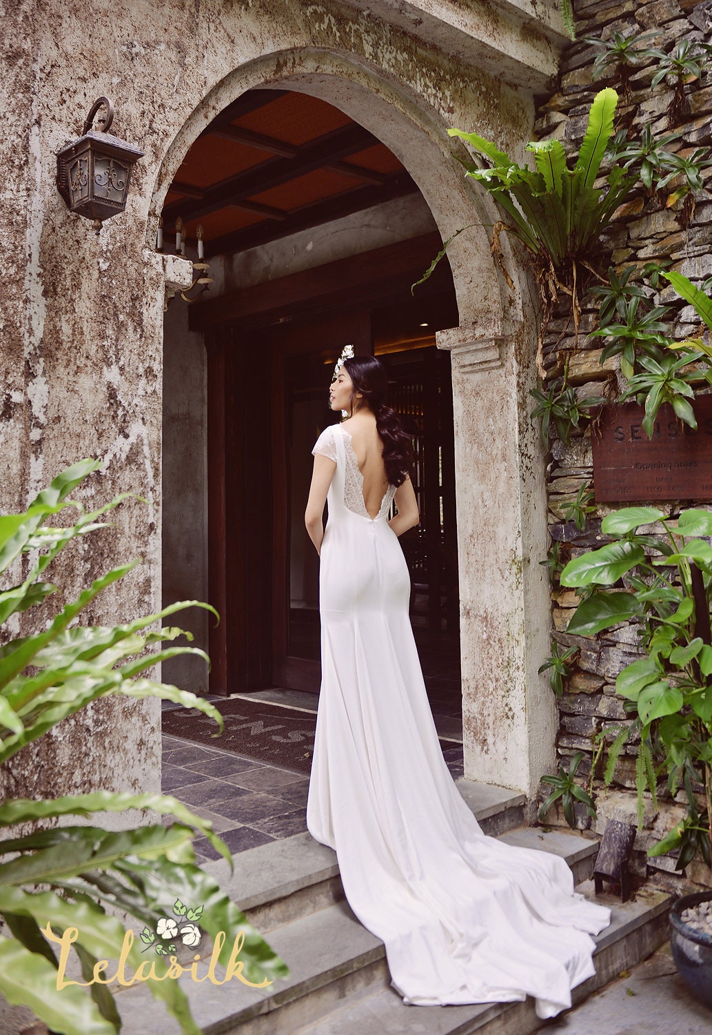 low back mermaid wedding gown