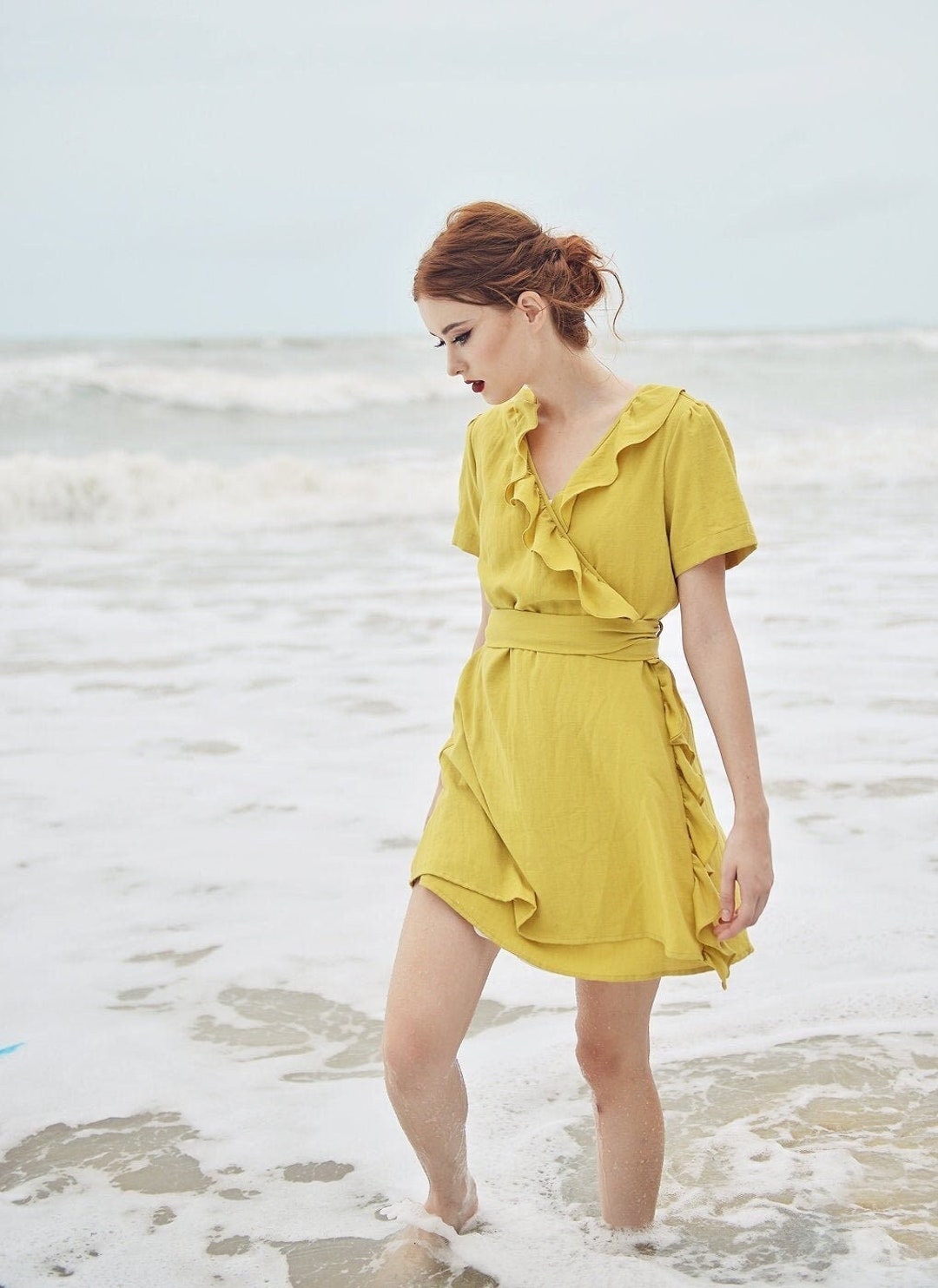 True Violet Vestito Con Volant Sulle Spalle Abito Avvolgente In - Main Image