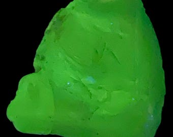 Cobalt Art Glass Cullet Glowing Manganese Slag Glass #5GL37