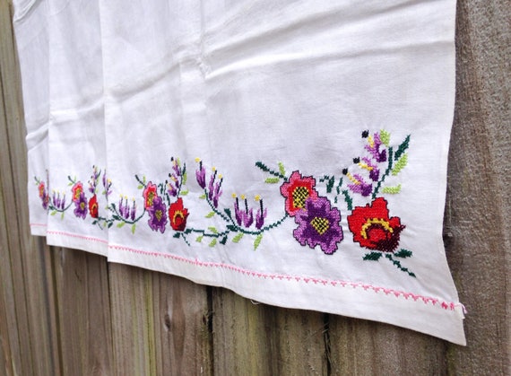 Vintage Flower Embroidered Fabric Diy Curtains Or Valance Etsy
