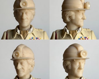 3rd Doctor in Hard hat - 1/13 scale - unpainted head