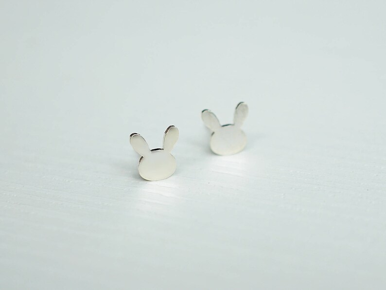 Kawaii Animal Stud Bunny rabbit jewelry Bunny jewelry Cute earrings Hypoallergenic Tiny earrings Geometric Tiny Bunny Post Stud L-SASM006