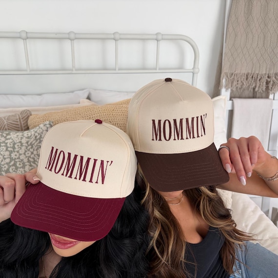Mommin Embroidered Baseball Cap -mommin trucker hat,  minimalist fashion mom Hat - cute casual hat, trendy Mama Gift - cute Motherhood Hat
