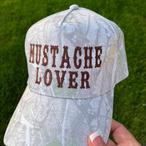 Mustache lover trucker hat, embroidered mustache hat, light camo hat, country style camo brim hat, cute wester trucker hat, camo girl hat imagem 9