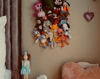 stuffed animal wall mount
