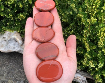 1 pc Tumbled Red Jasper Palm Stone