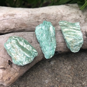 Petite Fuchsite crue