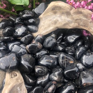 1 pc Small Tumbled Black Agate