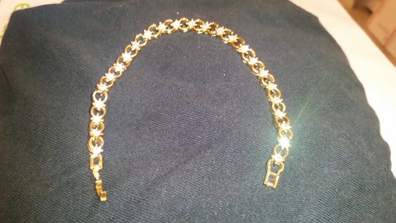 Vintage Faux Gold Bracelet w/Faux Diamonds costum… - image 4