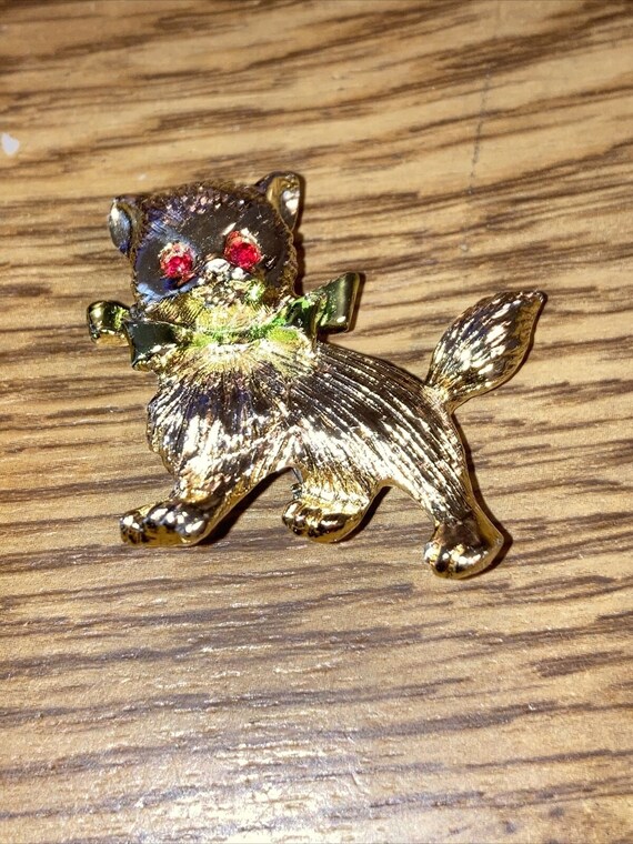 vintage goldtone kitty cat pin Brooch Pendant 1-1… - image 1