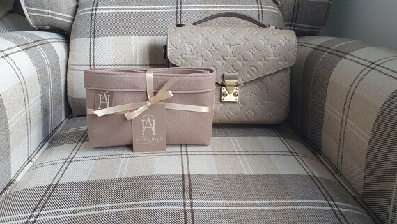 louis vuitton pochette metis uk