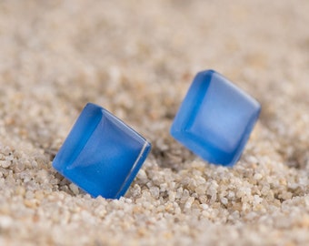 light blue earrings, everyday modern earrings, blue stud earrings, simple trendy stud earrings