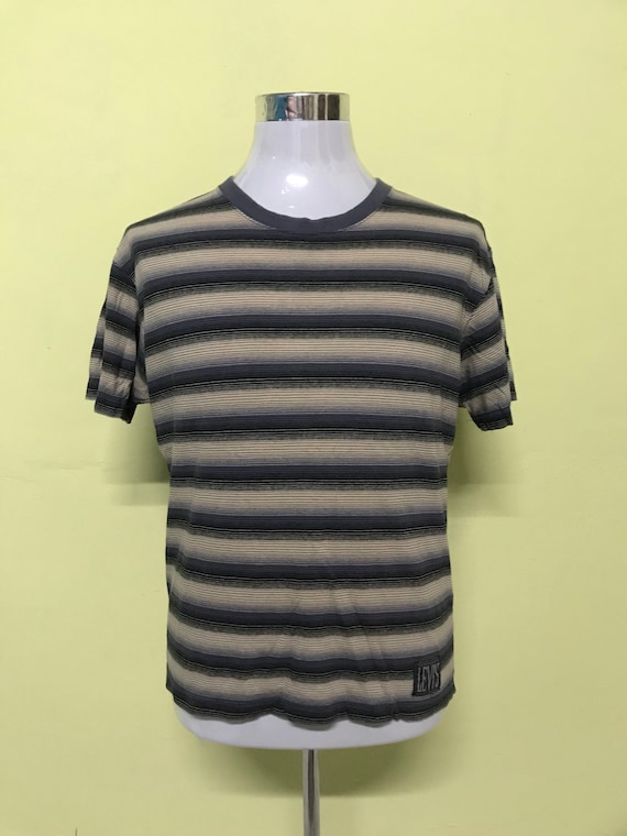 VTG Levis Striped Tshirt Sz M Grunge Hiphop Street