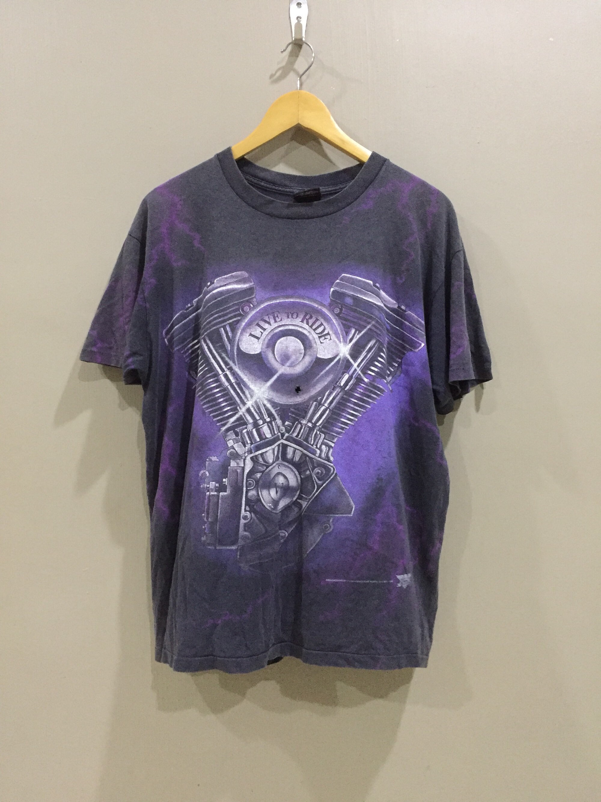 Vintage 3D Emblem Harley Davidson Overprint Tshirt Size