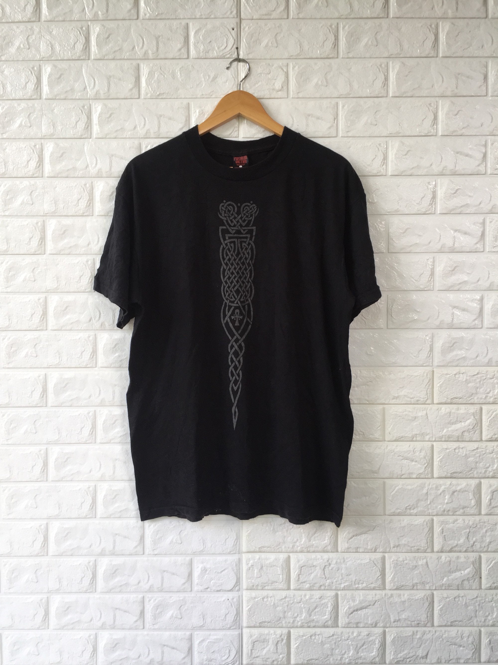 Vintage Fashion Victim Shirt Sz L - Etsy Vintage Fashion Victim Shirt Sz L - Etsy