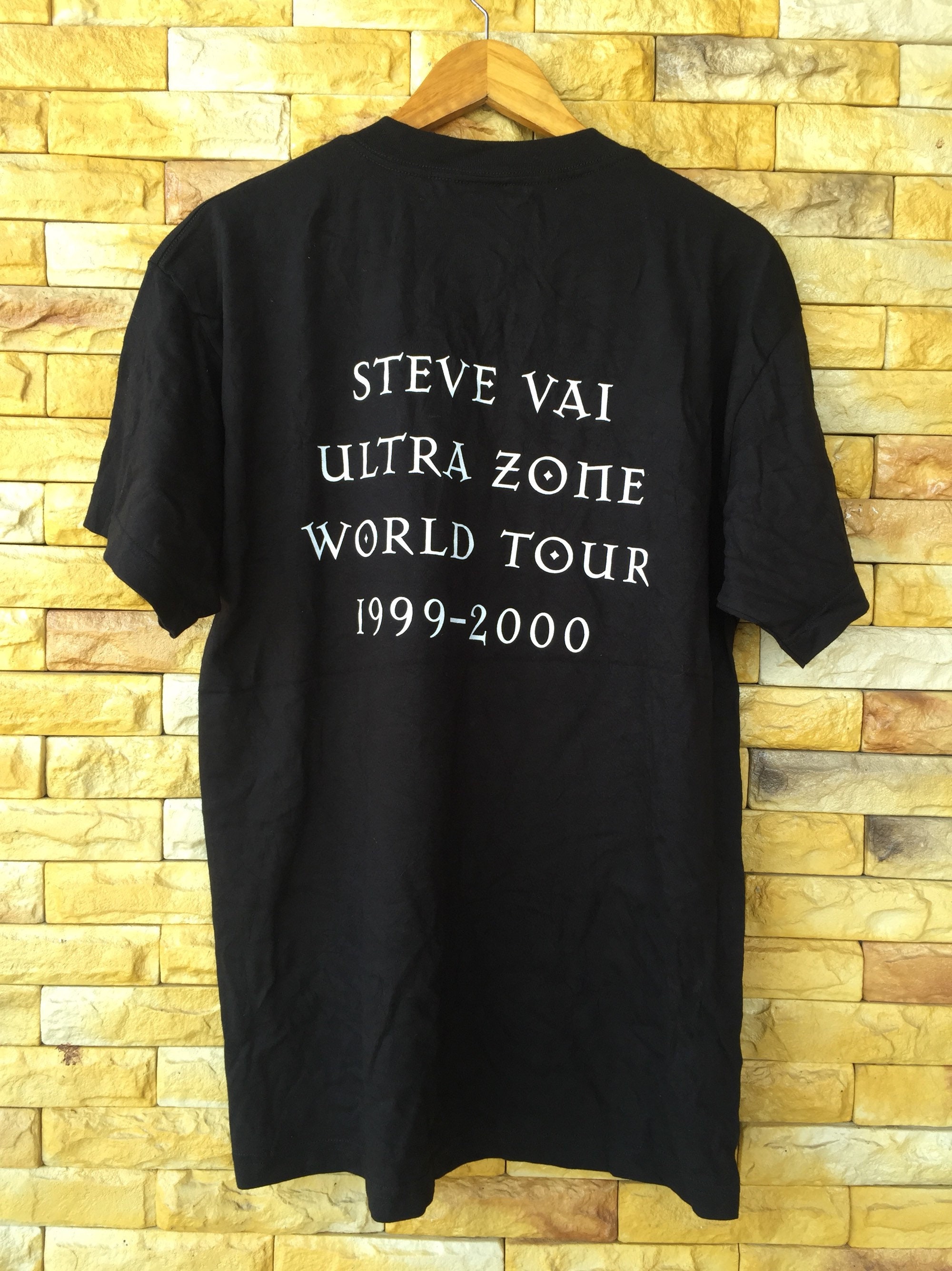 STEVE VAI ULTRA ZONE WORLD TOUR Tシャツ - The Official Steve Vai