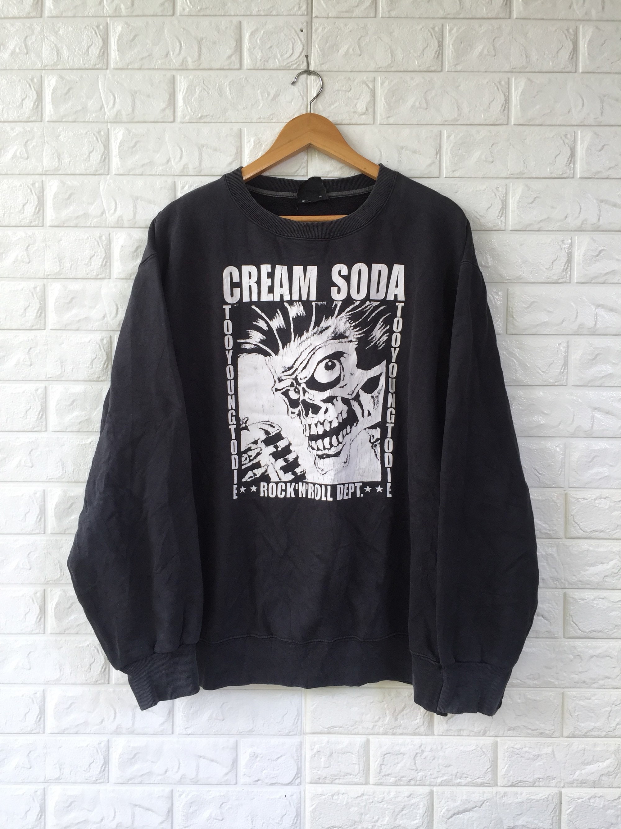 Vintage BOUNTY HUNTER X Cream Soda Crewneck Sweatshirts Skull 