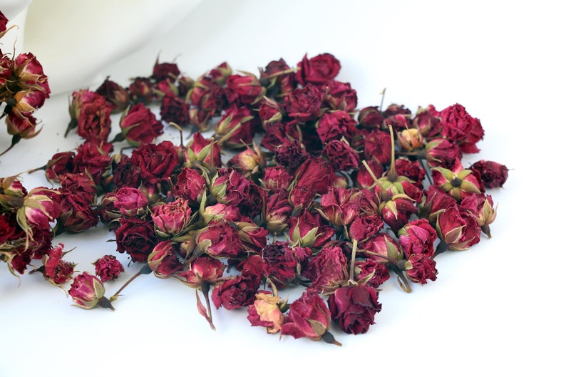KAIAIWLUO Getrocknete Rosenblätter – 100 G, Natürliche Rote Blütenblätter, Für Bad, Hochzeit, Deko & Wellness