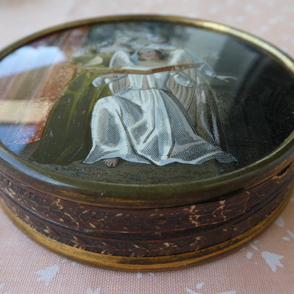 Scène d'anges religieux - Boîte EGLOMISE du XIXe siècle - Verre peint à l'envers français - Boîte à bibelots en verre églomisé Bonbonnière. 7 cm / 2,7 pouces