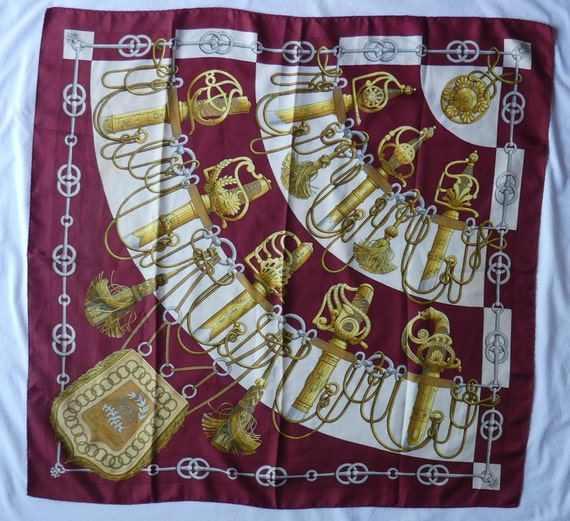 Hermès Cliquetis シルクスカーフ オレンジエルメススカーフ Cliquetis シルクスカーフ