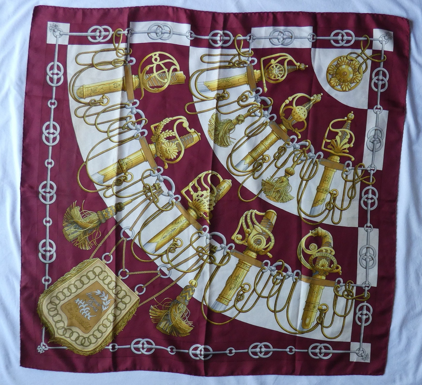 エルメススカーフ Hermes カレ90 Cliquetis シルクスカーフ