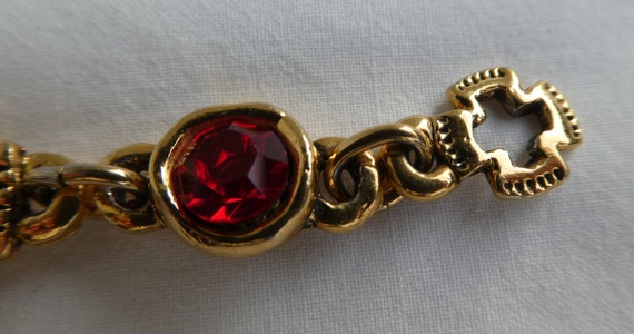 Bracelet Doré Strass Rouge Metal Pointus – Très Bon état – Occasion – Thème Fleur
