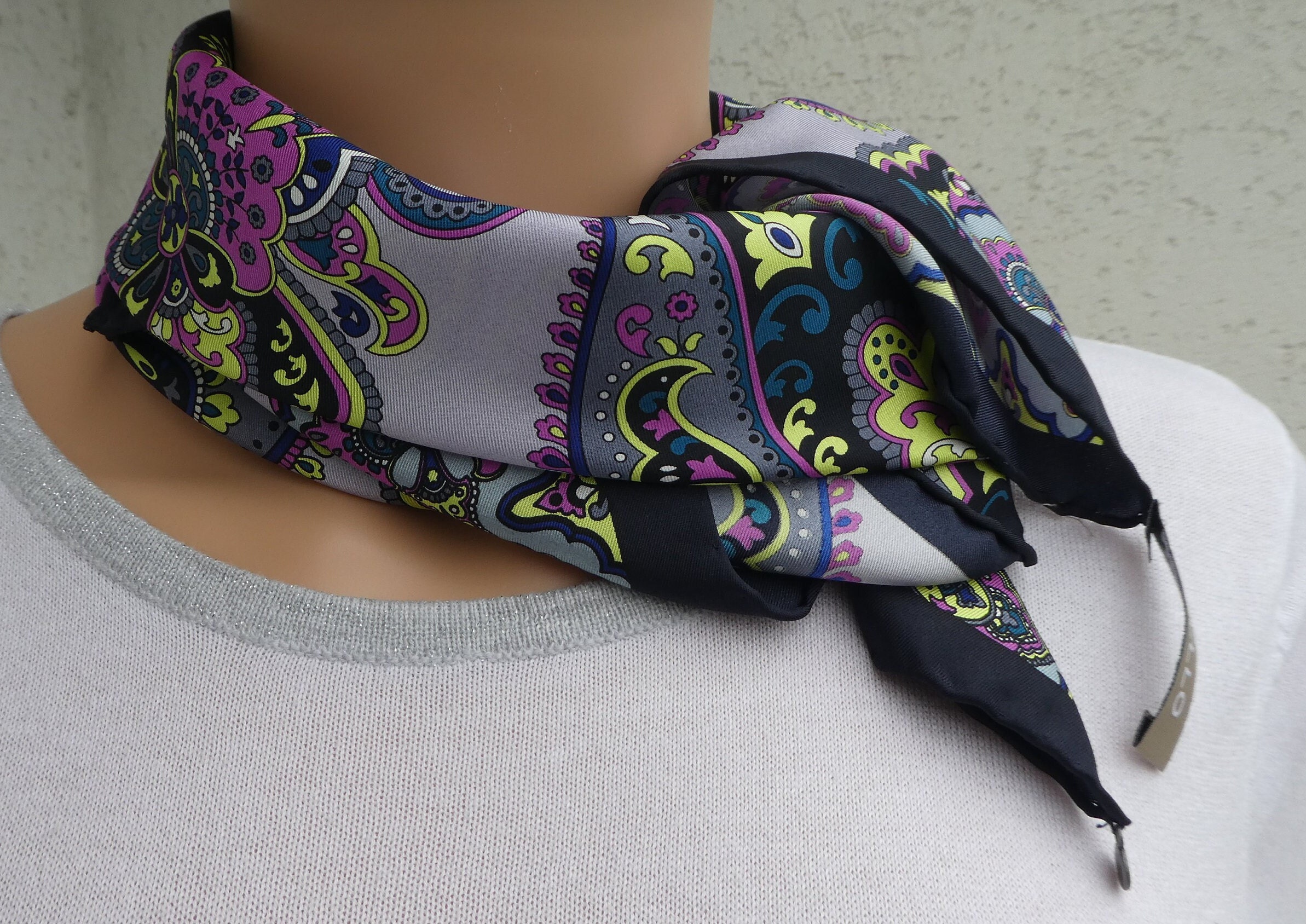 Codello silk scarf Canada