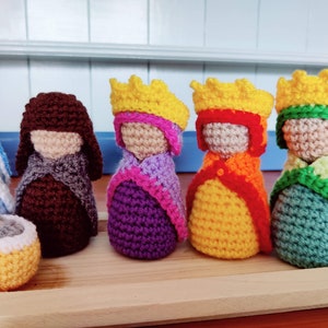 Mini Christmas Nativity Crochet Pattern UK Terms. Mary, Joseph, 3 Wise Men, Shepherds, Angel & Sheep.