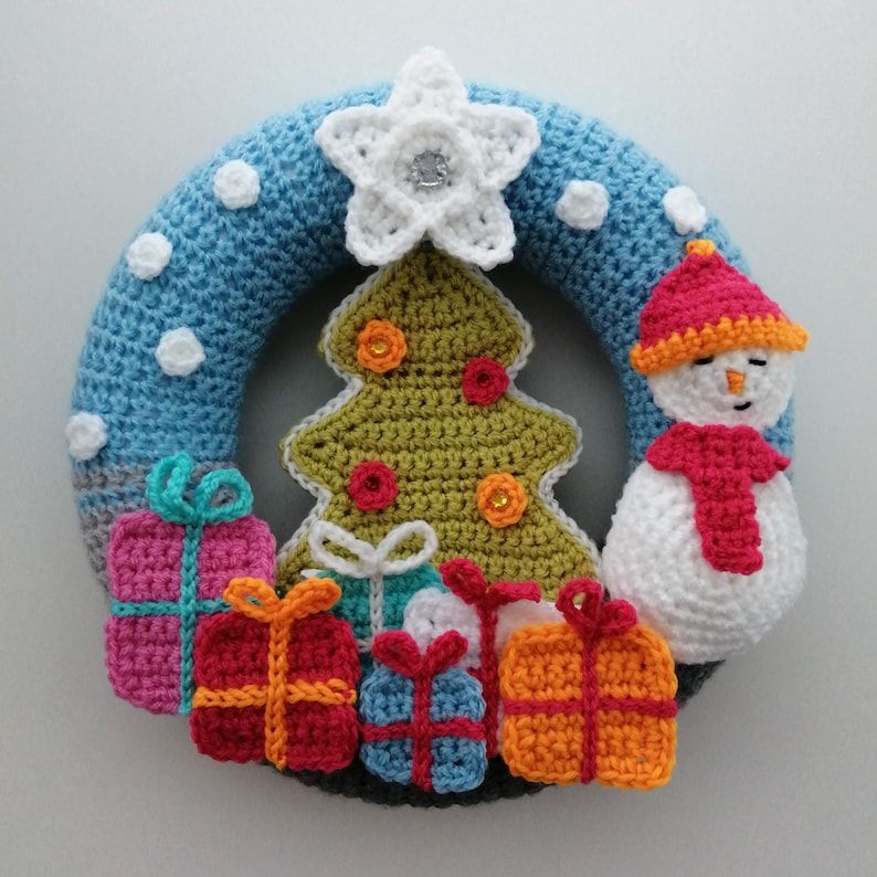 Christmas Tree Wreath Crochet Pattern UK Terms. Festive Wreath, Snowman Wreath, Christmas Presents. image 2