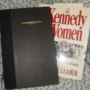 The KENNEDY WOMEN BOOK by Laurence Leamer