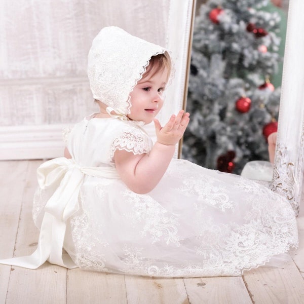 Elfenbein Taufkleid - Bonnet - Booties | Spitze Taufkleid | Segen Kleid | Taufset Mädchen | Heirloom Baby Set