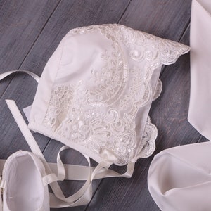 Lace Christening Dress Set: Ivory Cotton Baptism Gown, Bonnet & Booties bild 7