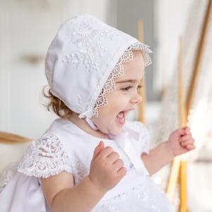 Baby bonnet, White Lace bonnet, Newborn bonnet, Baptism hat, Christening hats, Baptism gift girl, Baby hat, Newborn Hat
