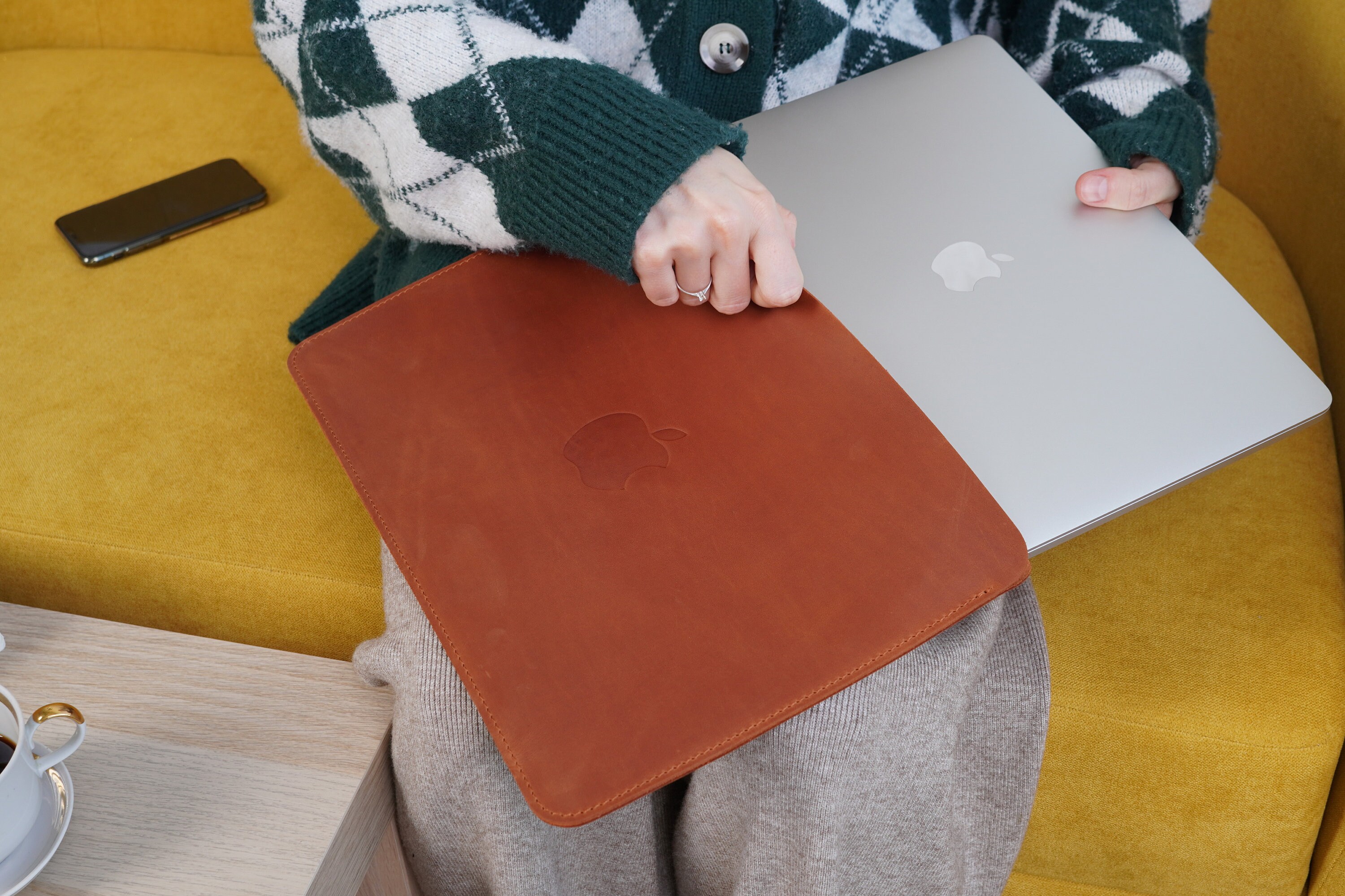 pochette macbook air 15, étui macbook air, pochette macbook air m2, pochette macbook air m3, étui macbook, étui macbook pro, étui macbook air m3