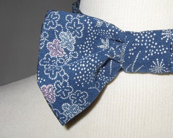 Bow tie, SILK, Silk Bow, Japanese kimono silk, vintage silk crepe, indigo, women/men, unisex, unique, silk bow tie, bow tie, Chirimen