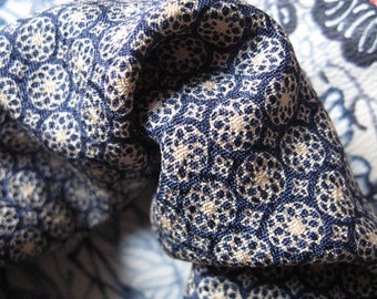 Cadeau attache cheveux amoureux du Japon, scrunchie, kimono soie, soie, Charlotte, indigo, chouchou, scrunchie pure soie