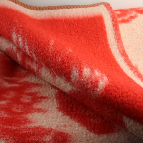 130x95 cm Soviet wool blanket, large ussr coverlet, vintage heavy covering, retro woolen coverlid, winter wrap, blanket on coat, plaid
