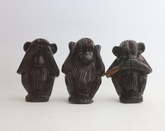 3匹の賢い猿「見ざる、聞かざる、言わざる」手彫りの木製フィギュア
