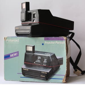 Vintage Polaroid Impulse Portrait 600 Camera, Instant photo, Polaroid Camera, Vintage Camera, Retro Camera, Retro photoCamera, Polaroid 600