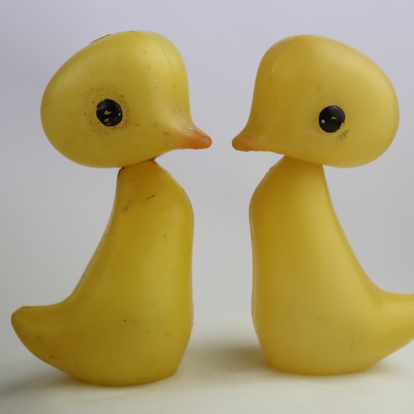 13 cm Duet Soviet plastic duck toys, vintage duckling toy, chicken ussr doll, russian cartoon, collectible ussr toy, miniature duck doll