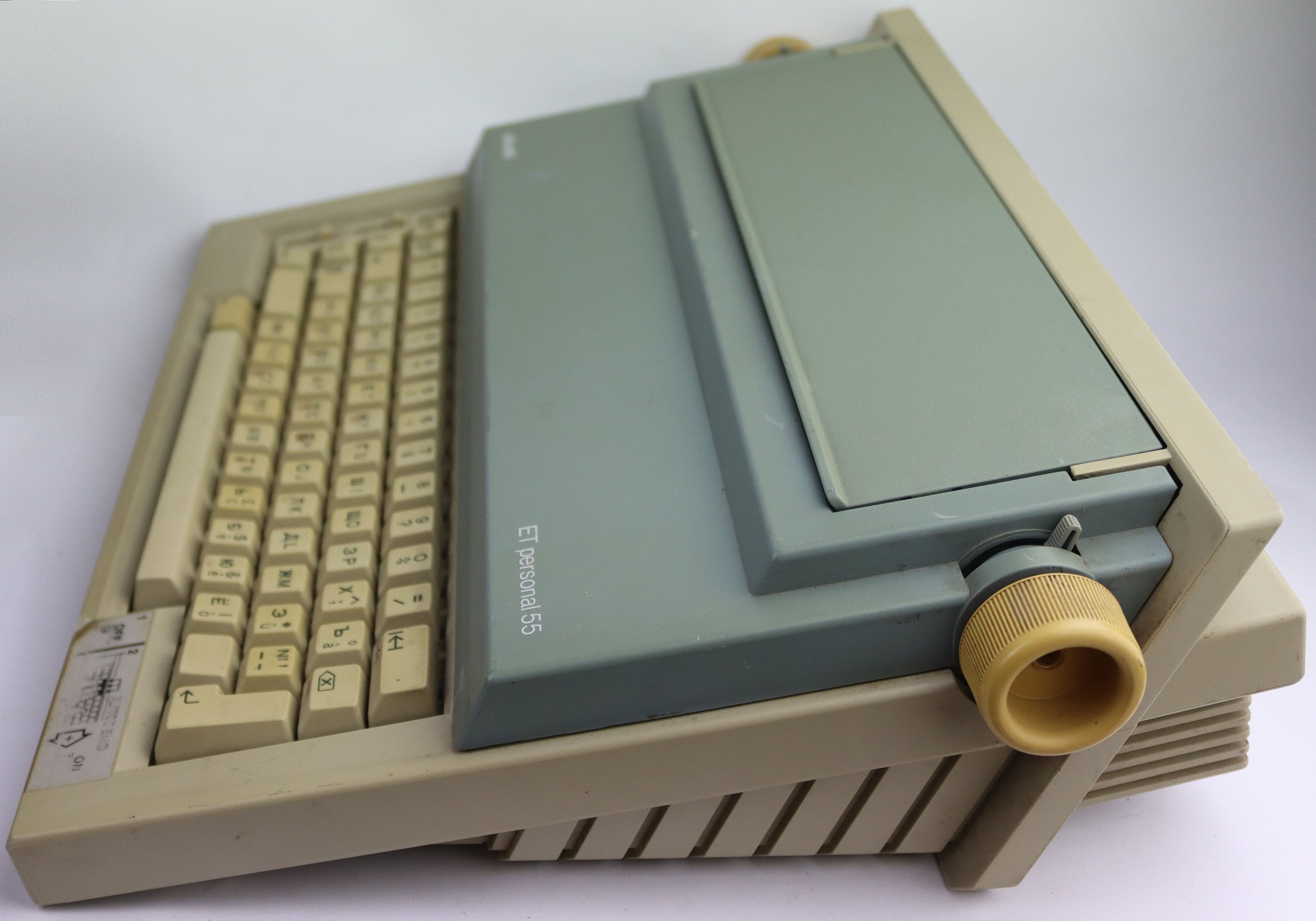 Olivetti ET Personal 55 ヴィンテージタイプライター 1999 ヴィンテージ電動タイプライター Olivetti ET Personal 55