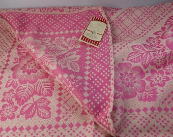 210x150 cm New Vintage Soviet Soviet Jacquard Bedspread Made in 1981 New USSR Pink Floral Summer Blanket Tablecloth
