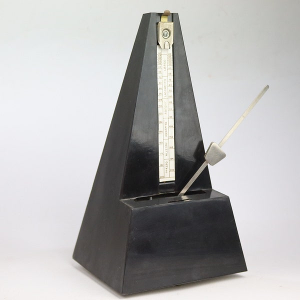 Soviet Vintage metronome, Soviet metronome, Vintage mechanical wind-up metronome, chime Musician tool , Old Metronome,gift idea